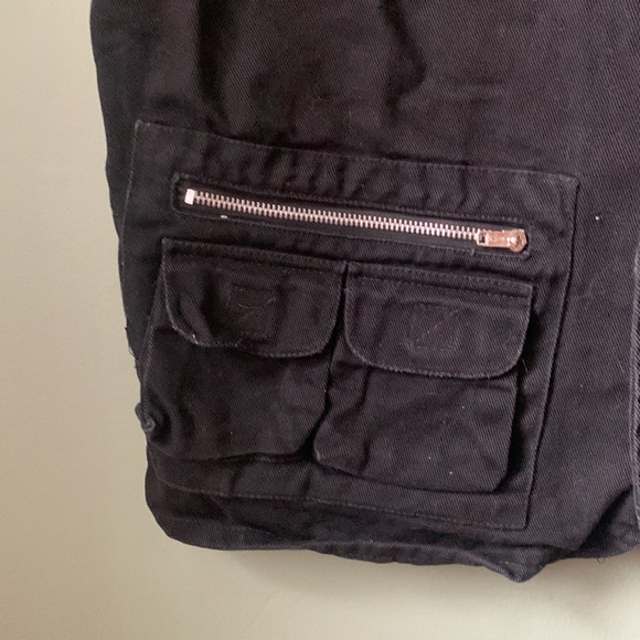 DX Men's black cotton versatile utility vest. Size says M but fits like L. - Picture 4 of 5